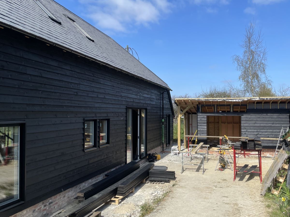 architectural-black-cladding-on-kentish-barn-conversion