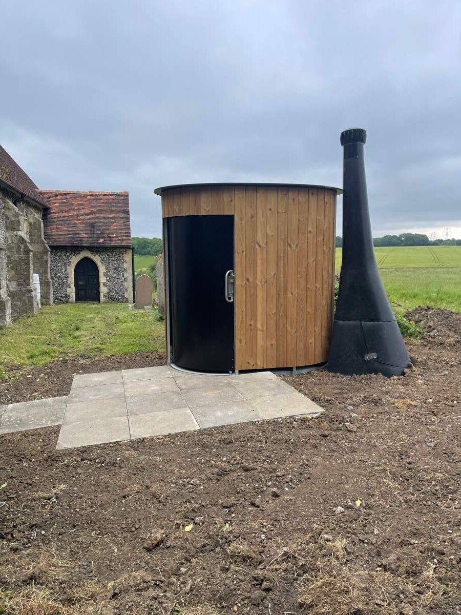 eco-toilet-in-kent-village-by-dac-architects